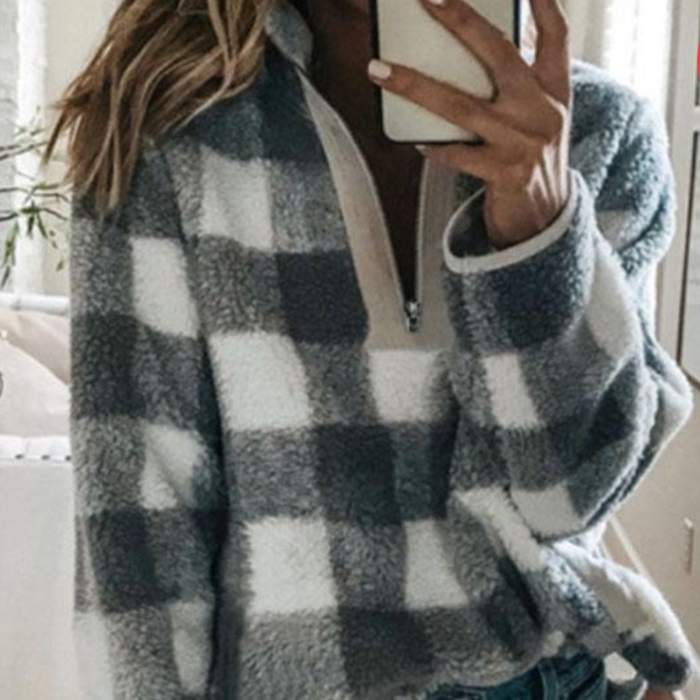 Gingham grey sweater